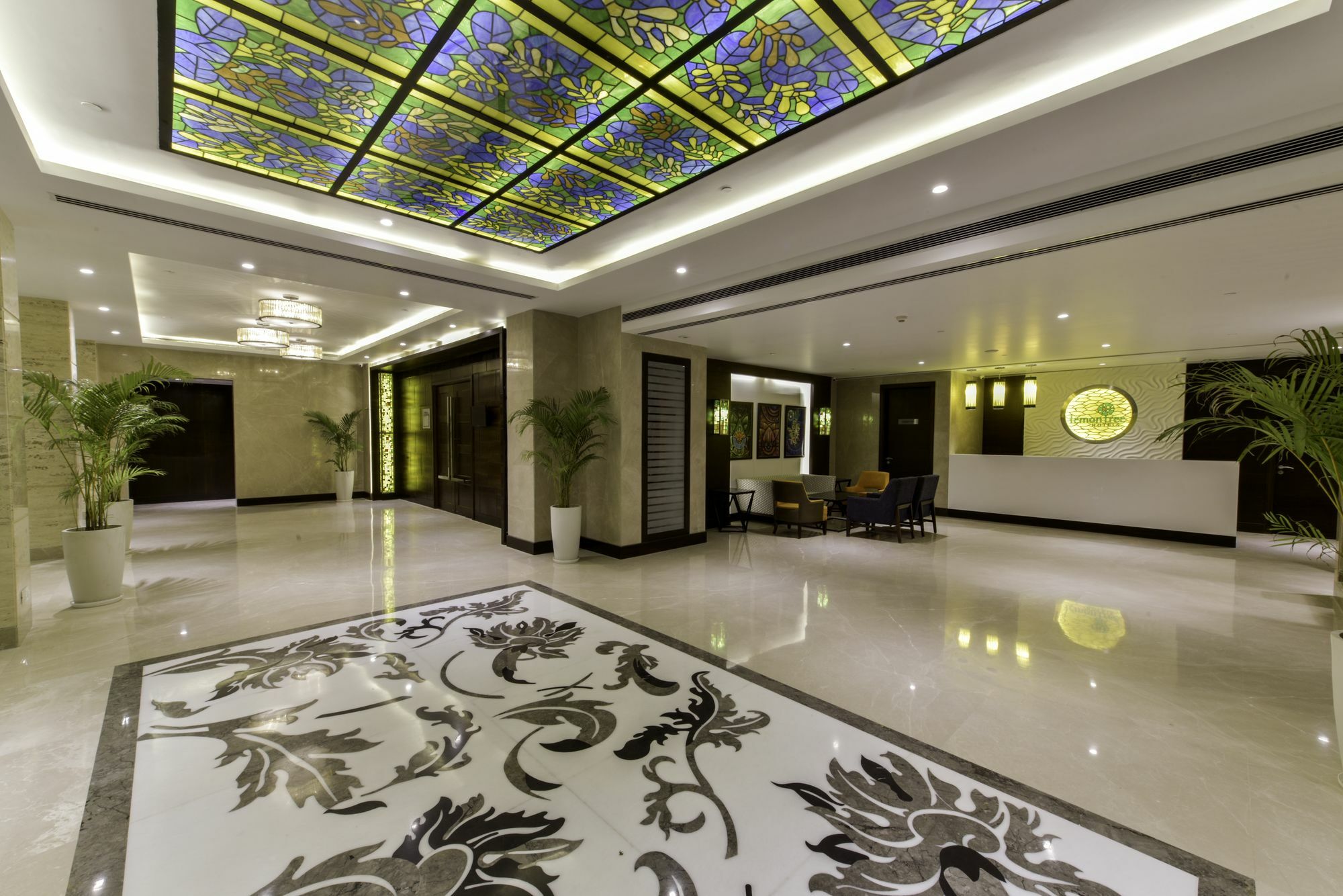 Lemon Tree Hotel Jammu Exterior photo