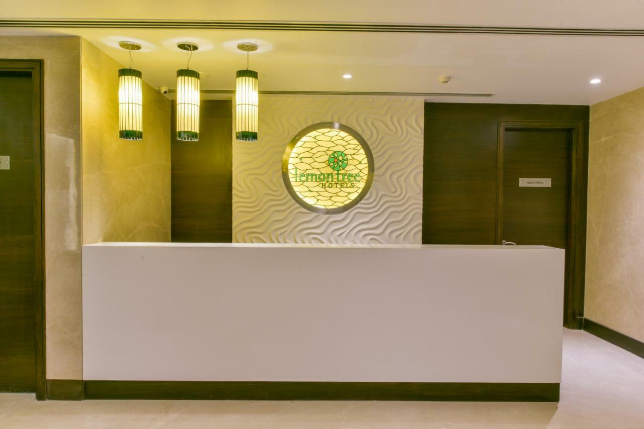Lemon Tree Hotel Jammu Exterior photo
